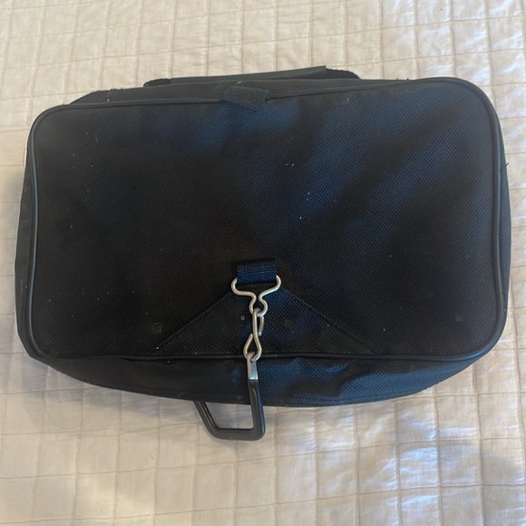 Cosmetic toiletry travel organizer double zipper compartments pockets hanger - Picture 6 of 11